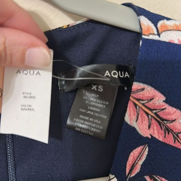 NWT Bloomingdale’s Exclusive AQUA Tie-Front Floral Romper - Picture 3 of 7